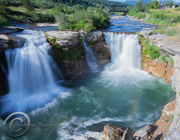 Lundbreck Falls